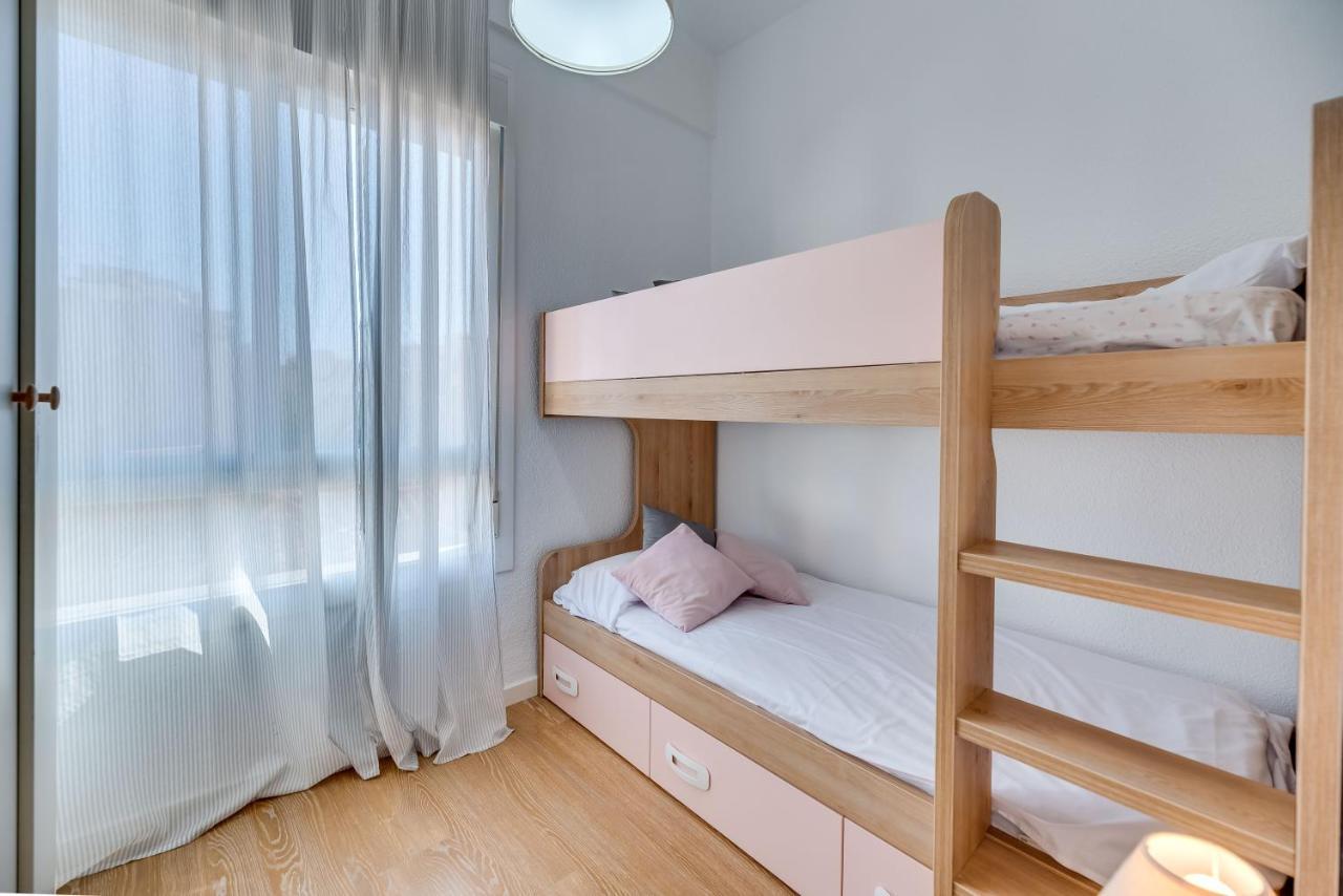 פואנגירולה Lxr Vistahermossa 3Bdr. Apt Next To Sea מראה חיצוני תמונה