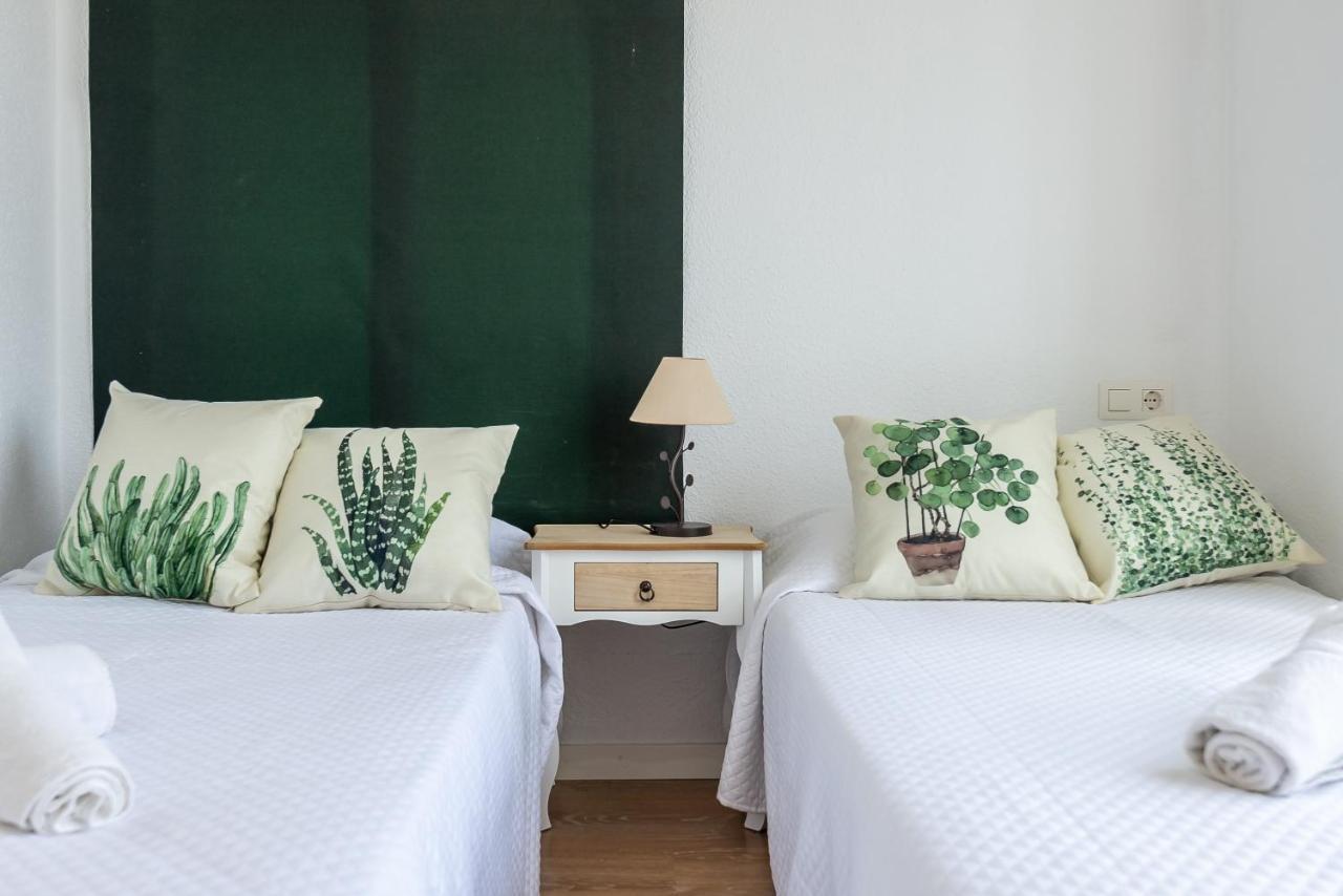 פואנגירולה Lxr Vistahermossa 3Bdr. Apt Next To Sea מראה חיצוני תמונה